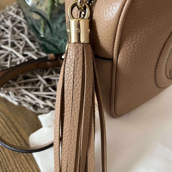 ❌SOLD❌GUCCI
Soho Disco Pebbled Leather Small Crossbody Bag Rose Beige - Picture 9 of 11